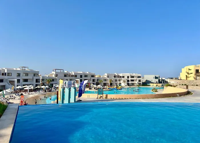 Makadi Heights Luxury 1-br App With Garden & Lagoon View