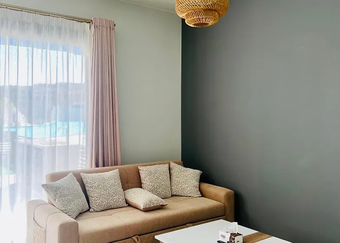 Makadi Heights Luxury 1-br App With Garden & Lagoon View *