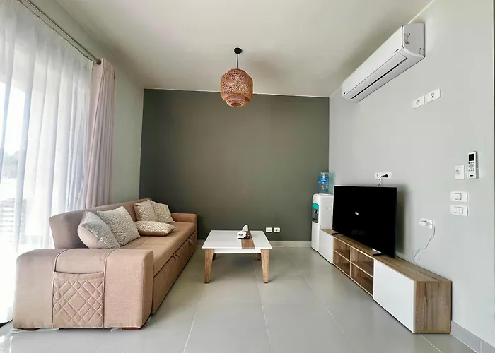 Makadi Heights Luxury 1-br App With Garden & Lagoon View شقة *